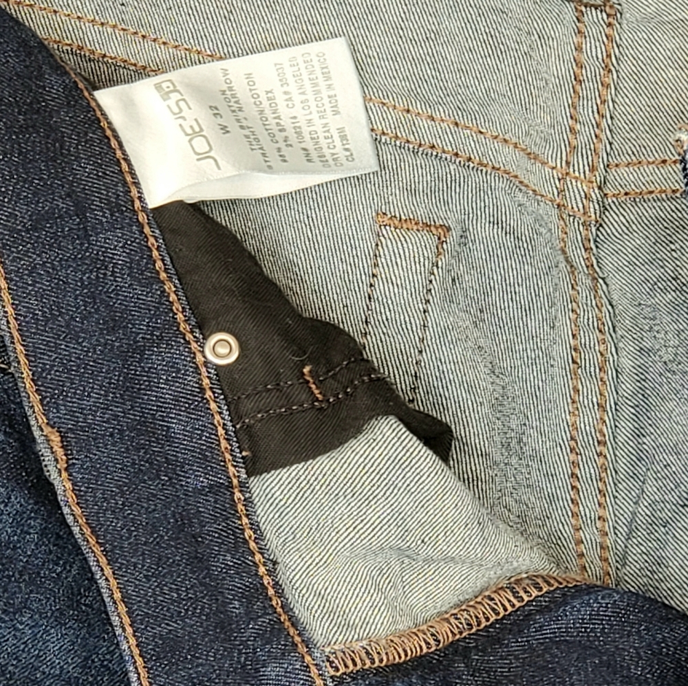 Joe’s The Brixton Straight + Narrow Jeans